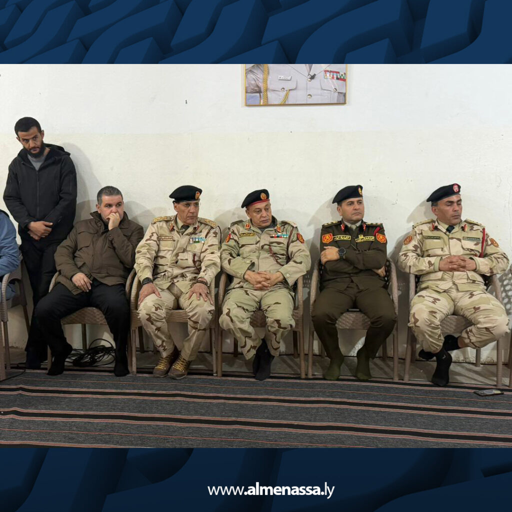 extra Recovered 12.jpg4 12 نائب القائد العام يقدم واجب العزاء في عدد من شهداء اللواء 604 مشاة