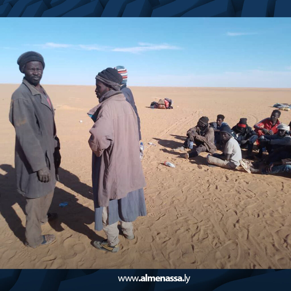 extra Recovered 24.jpg2 24 إنقاذ 40 مهاجرًا بعد انقلاب مركبة ووفاة شخصين جنوب شرق الكفرة