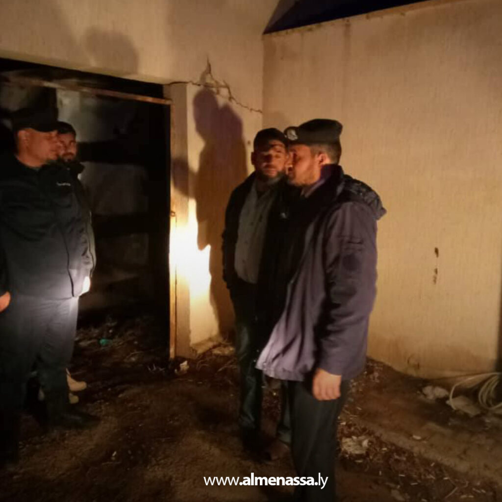 extra Recovered 40 الشرطة الكهربائية: التعامل مع حريق داخل محطة كهرباء بمنطقة صلاح الدين بطرابلس