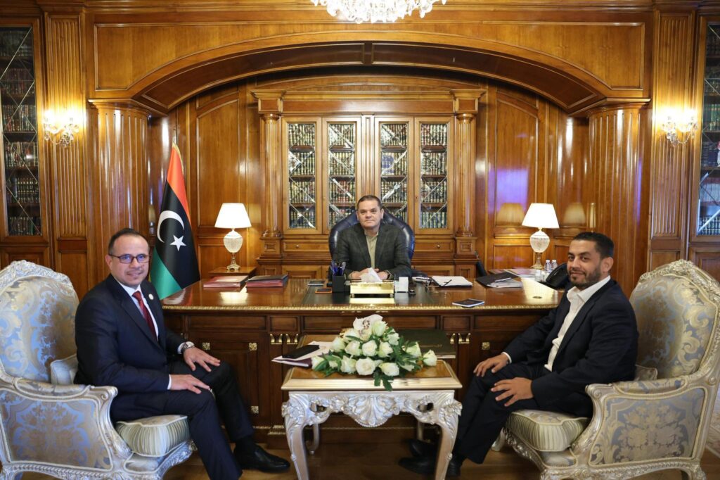 الدبيبة يتابع سير الدراسة ويشدد على جاهزية الامتحانات والإعلان المبكر للعام الدراسي 1 667069393 1420941783406201 4550690121077802152 n