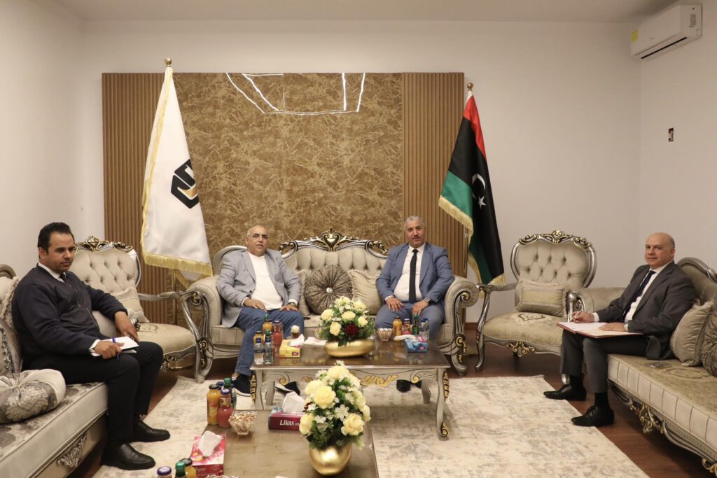 673474566 122121088161198183 1364167550048631623 n لقاء لمناقشة توطين الصناعة بين ليبيا والصين