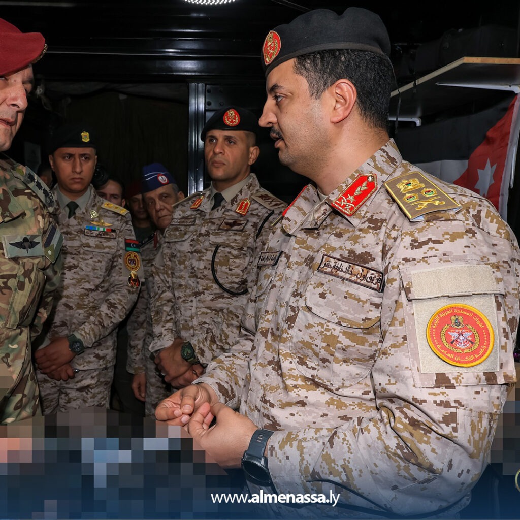 Extra 24.jpg3 24 رئيس الأركان العامة يبحث التعاون العسكري خلال زيارته مركز الملك عبدالله الثاني للعمليات الخاصة