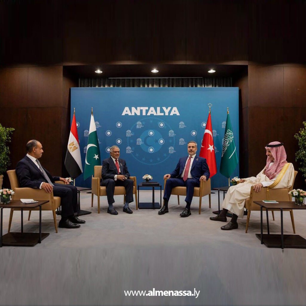 Extra 36 وزراء خارجية مصر وتركيا وباكستان والسعودية يبحثون مسار المفاوضات الأمريكية الإيرانية