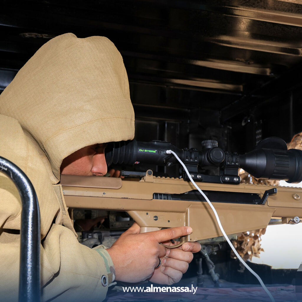 Extra 7.jpg10 7 رئيس الأركان العامة يبحث التعاون العسكري خلال زيارته مركز الملك عبدالله الثاني للعمليات الخاصة