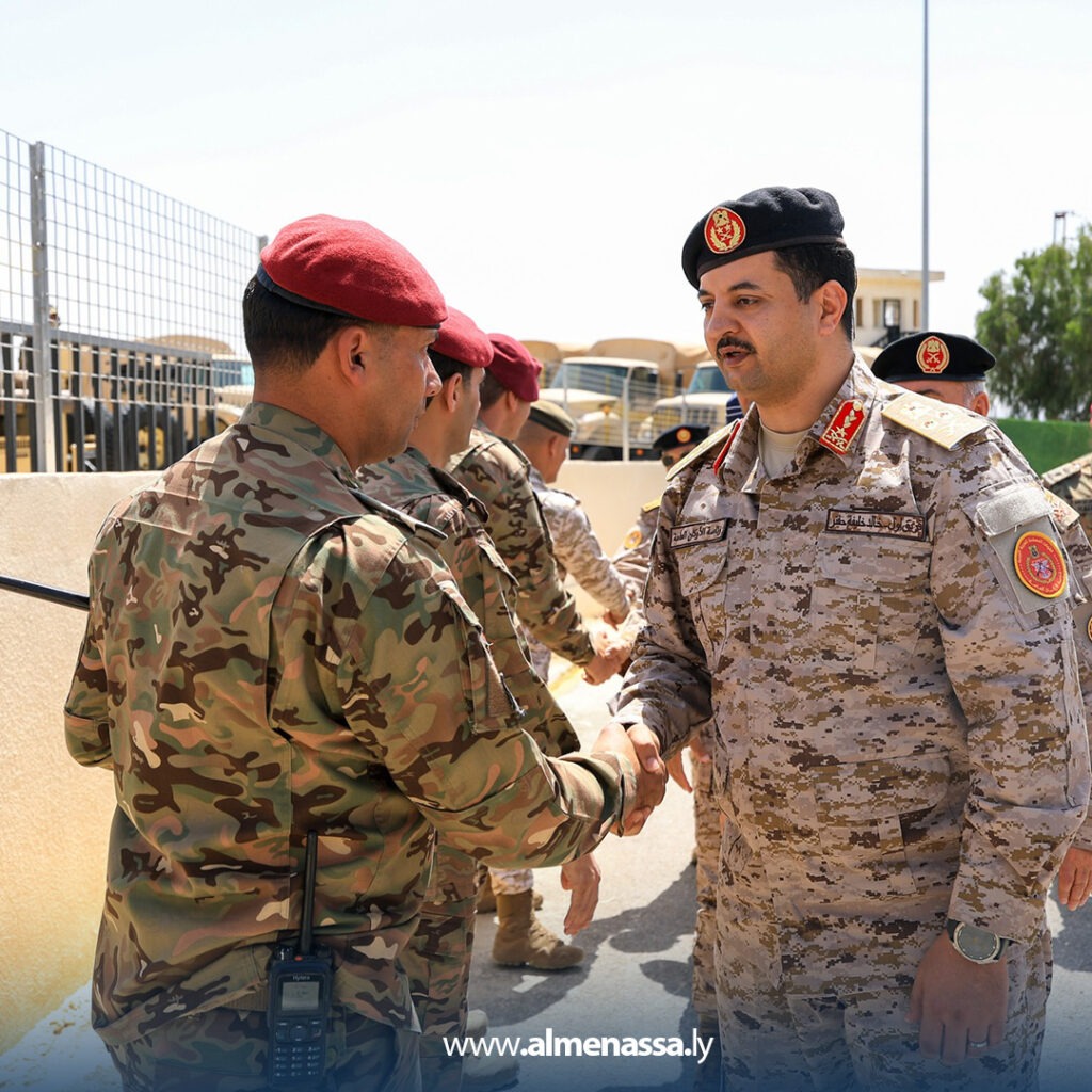 Extra 9.jpg8 9 رئيس الأركان العامة يبحث التعاون العسكري خلال زيارته مركز الملك عبدالله الثاني للعمليات الخاصة