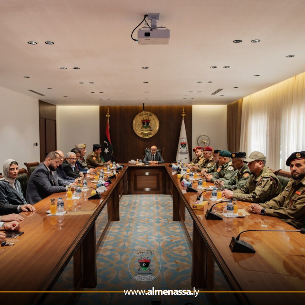 وزارة الدفاع تكرّم لجنة مسابقة “البنيان الدولية الثانية” لحفظ القرآن الكريم للعسكريين 1 Extra 107