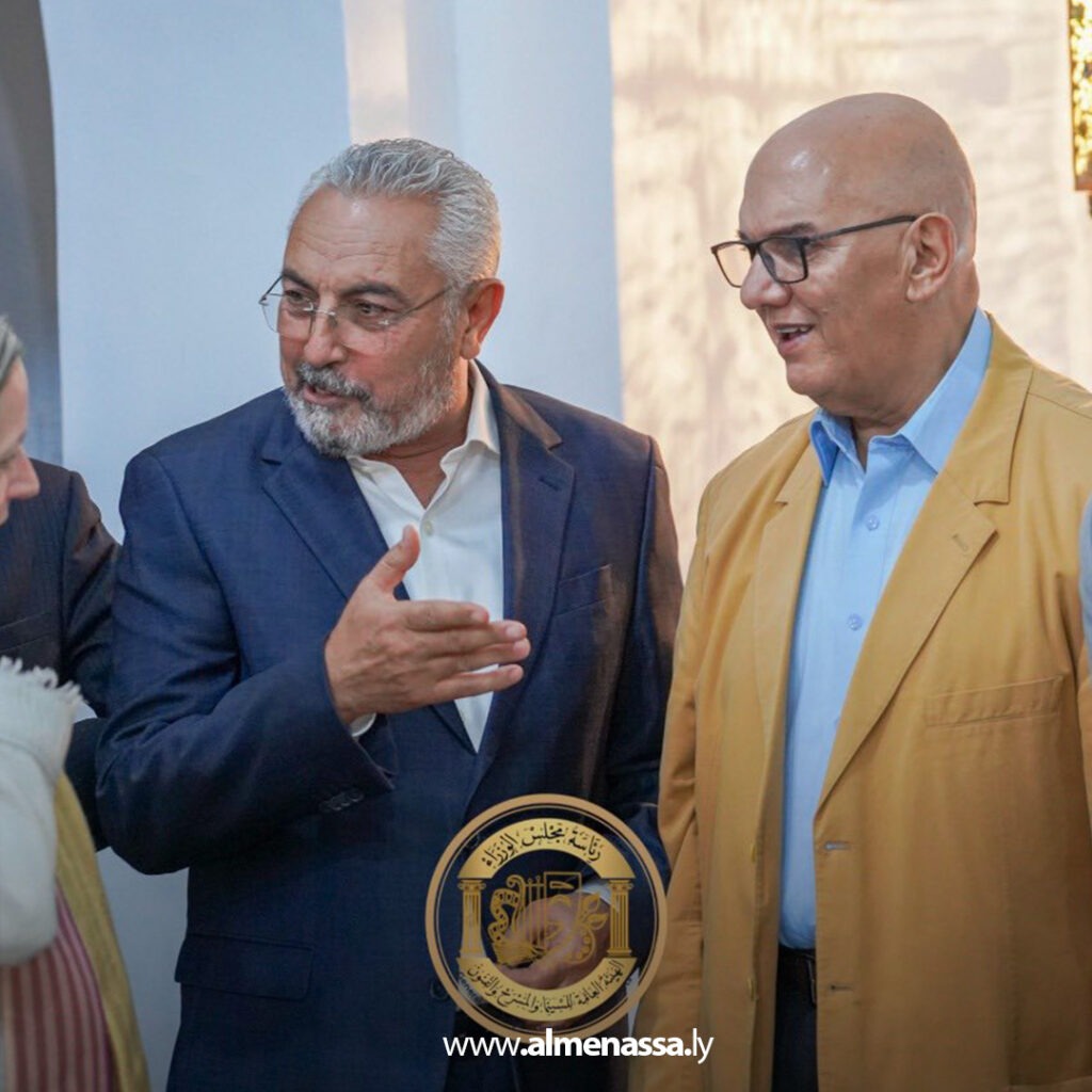 Extra 111.jpg11 111 معرض “من الأندلس إلى طرابلس” للفنان مختار دريرة في دار حسن الفقيه يجمع الفن التشكيلي والمسرح
