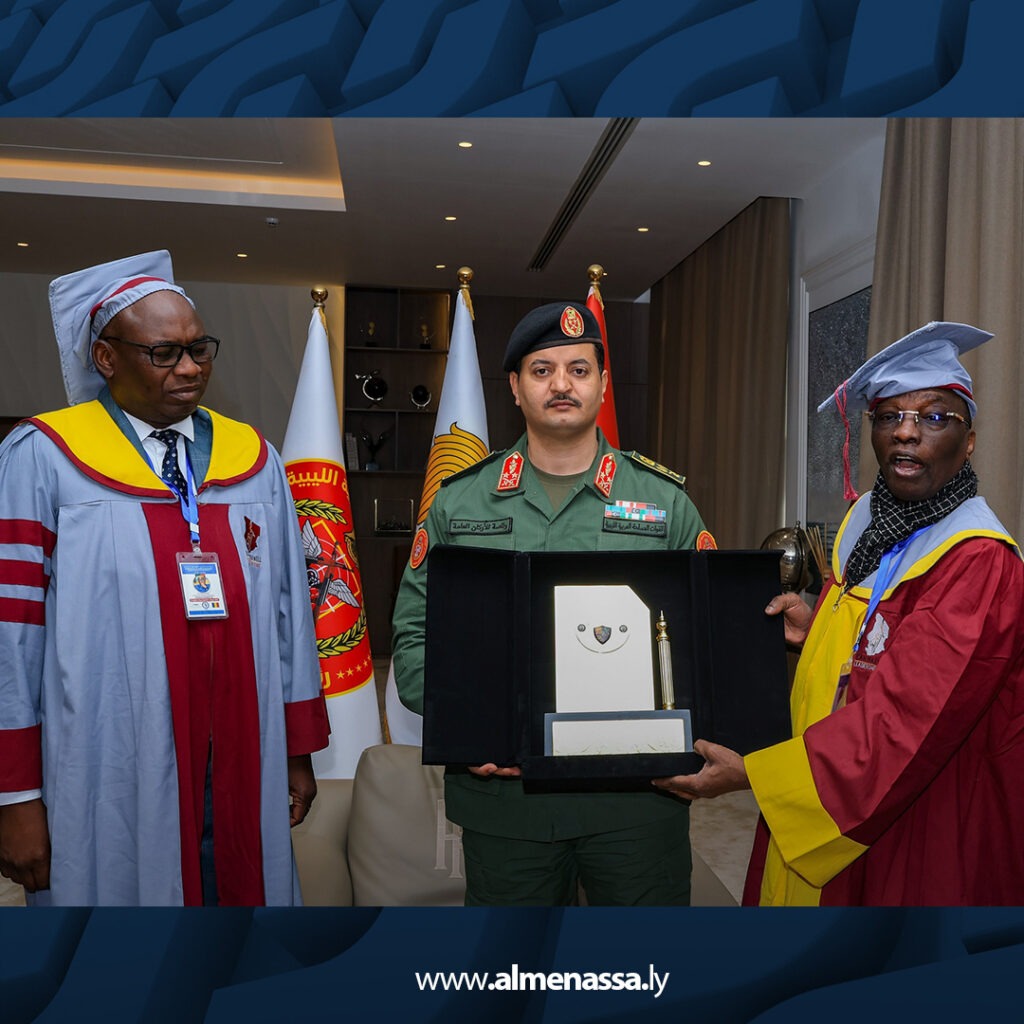 Extra 136.jpg2 136 رئيس الأركان العامة يستقبل وفد اتحاد التلفزة الخاصة بأفريقيا (UTPA)