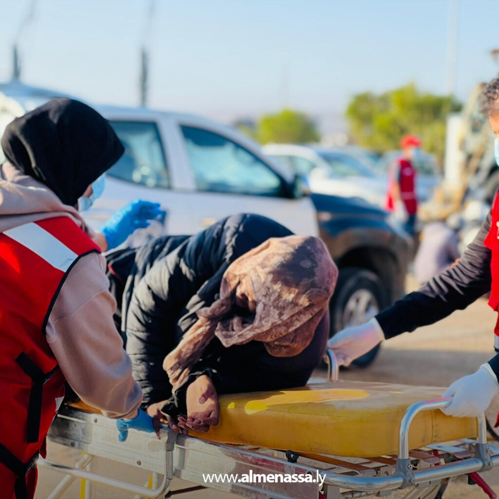 Extra 139.jpg11 139 الهلال الأحمر ينقذ 35 مهاجرًا من عرض البحر بطبرق