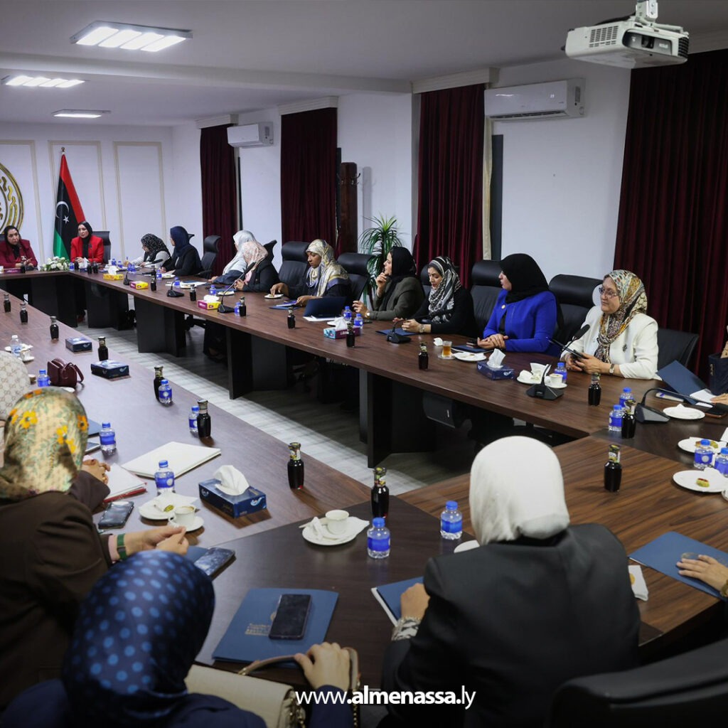 Extra 15.jpg8 15 وزير الدولة لشؤون المرأة تستعد للاحتفاء بالمرأة الليبية العاملة في القطاع الحكومي