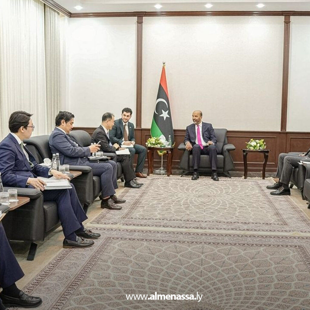 Extra 167.jpg1 167 الكوني يستقبل نائب وزير الخارجية الكوري لبحث تعزيز التعاون الاقتصادي