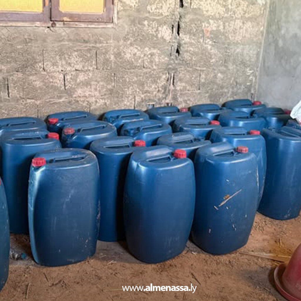 إحباط محاولة هجرة غير شرعية وضبط قارب مجهّز للإبحار في سيدي خليفة 1 Extra 17.jpg2 17