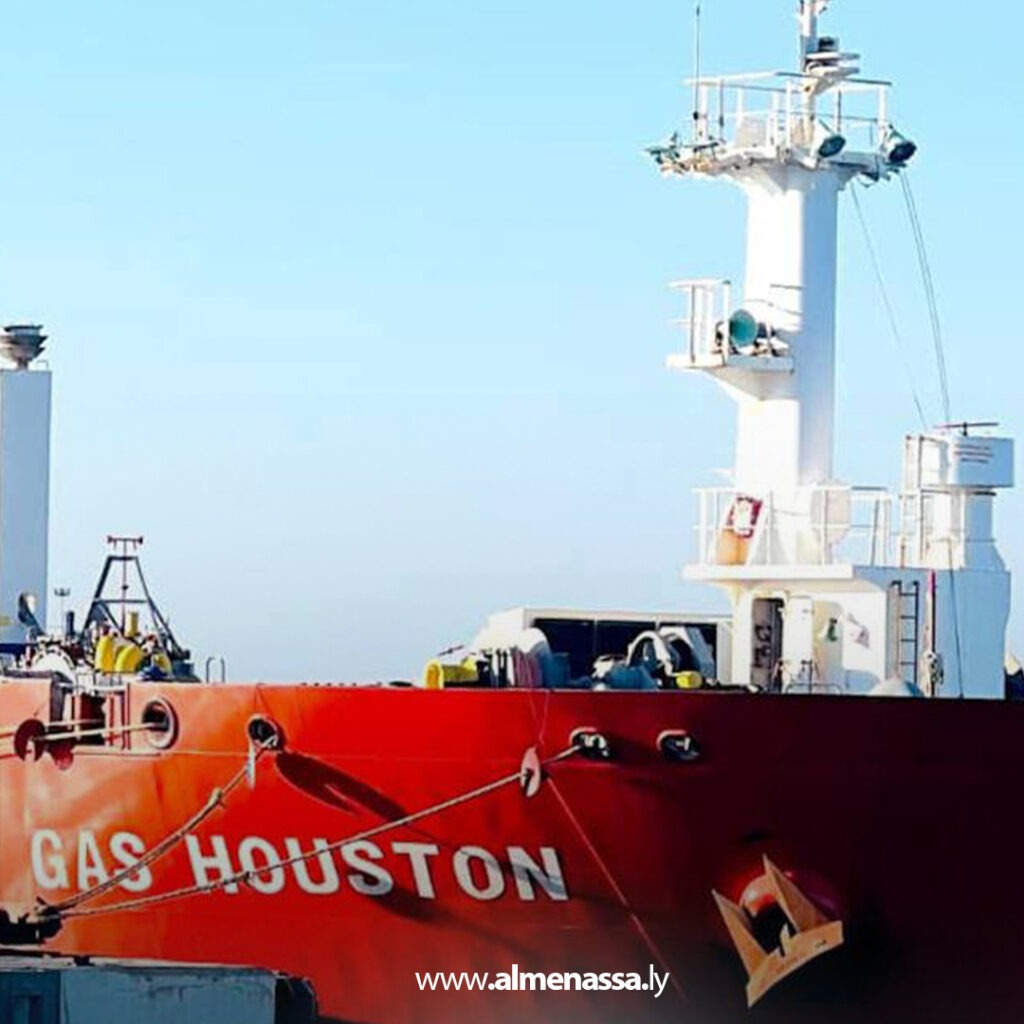 Extra 17.jpg6 17 استئناف توريد غاز الطهي عبر ميناء مرسى البريقة بوصول ناقلة تحمل 1000 طن