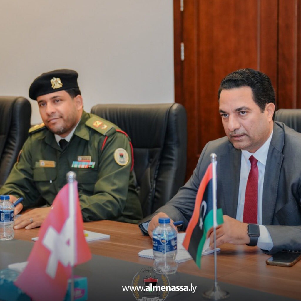 Extra 177.jpg1 177 تعاون بين وزارة الدفاع والصليب الأحمر في ليبيا لتطوير برامج القانون الدولي الإنساني وملف المفقودين