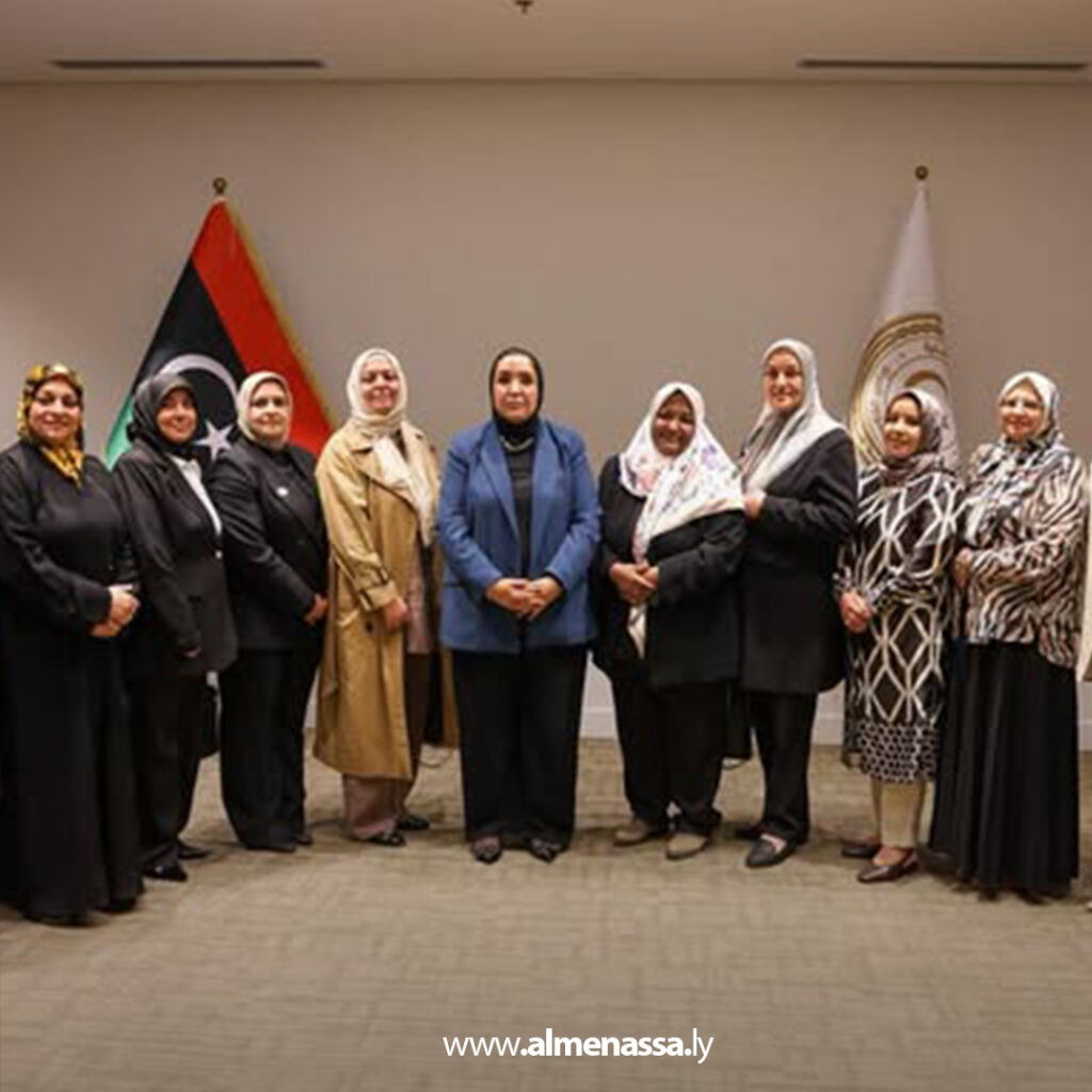 Extra 209 وزيرة الدولة لشؤون المرأة تجمع قيادات أكاديمية نسائية في لقاء تشاوري بطرابلس