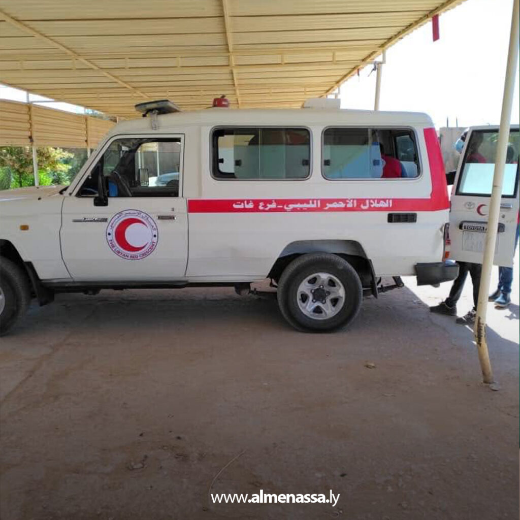 Extra 223 الهلال الأحمر: إجراء فحوصات طبية لـ 25 مهاجرًا في غات