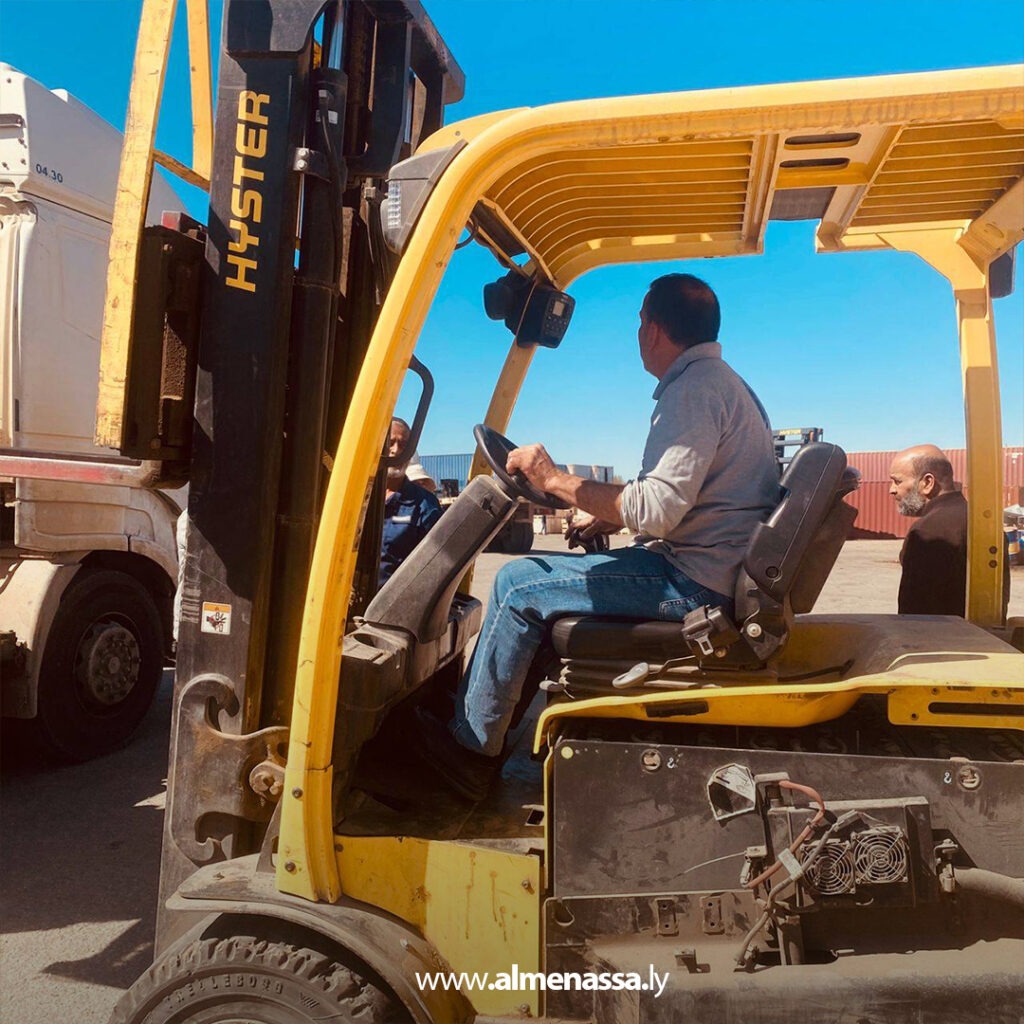 الشركة العامة للكهرباء تواصل دعم مشروع خط نقل الطاقة غرب طرابلس – التبة 3 Extra 23.jpg2 23