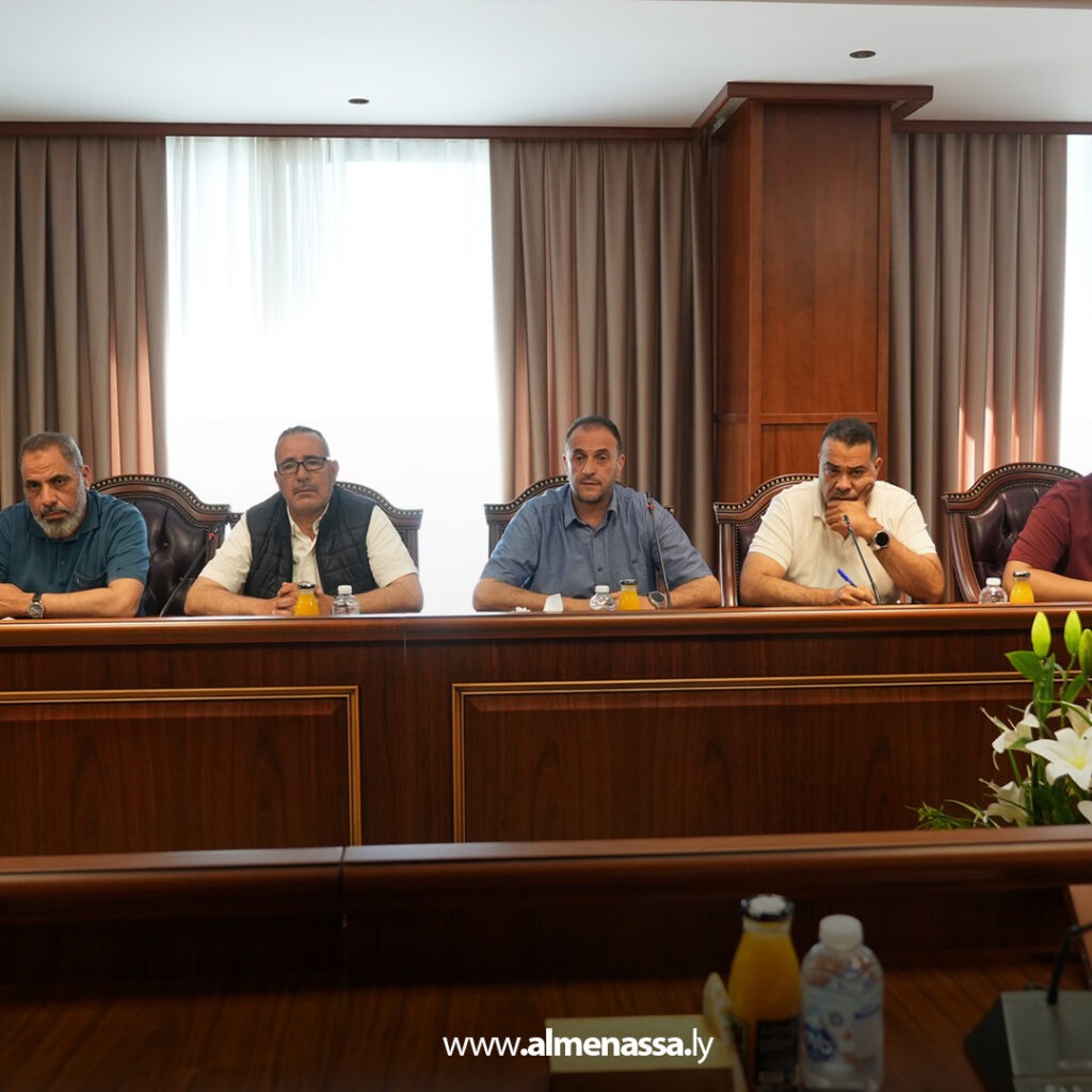 Extra 258.jpg1 258 ديوان المحاسبة يبحث تسريع تنفيذ المشروعات التنموية ويشدد على الالتزام بالجداول الزمنية