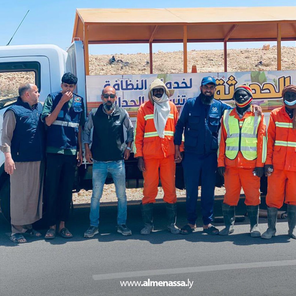 Extra 286.jpg1 286 الهيئة الليبية للإغاثة تنفذ مبادرة إنسانية لدعم عمال النظافة على طريق مرتوبة المطار