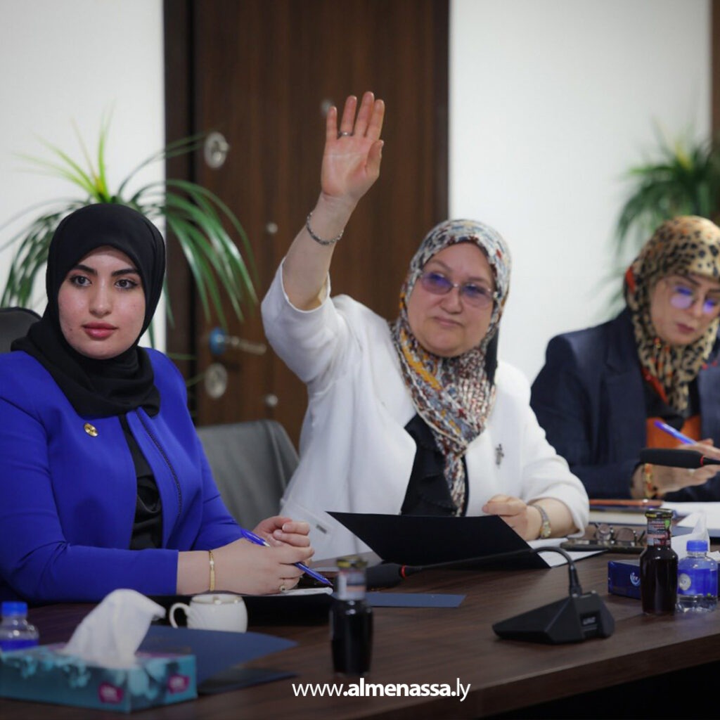 Extra 29.jpg3 29 وزير الدولة لشؤون المرأة تستعد للاحتفاء بالمرأة الليبية العاملة في القطاع الحكومي