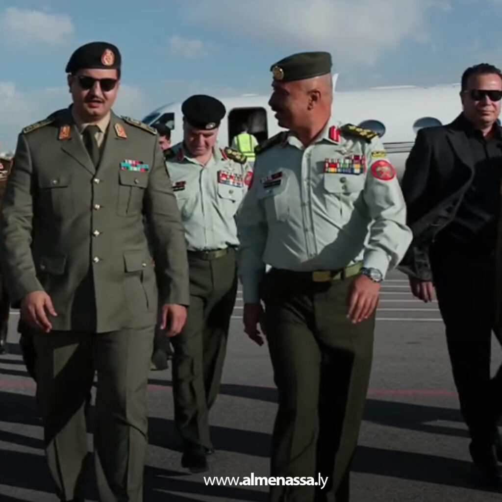 Extra 293 رئيس الأركان العامة يصل الأردن في زيارة رسمية لبحث التعاون العسكري بين ليبيا والمملكة الأردنية