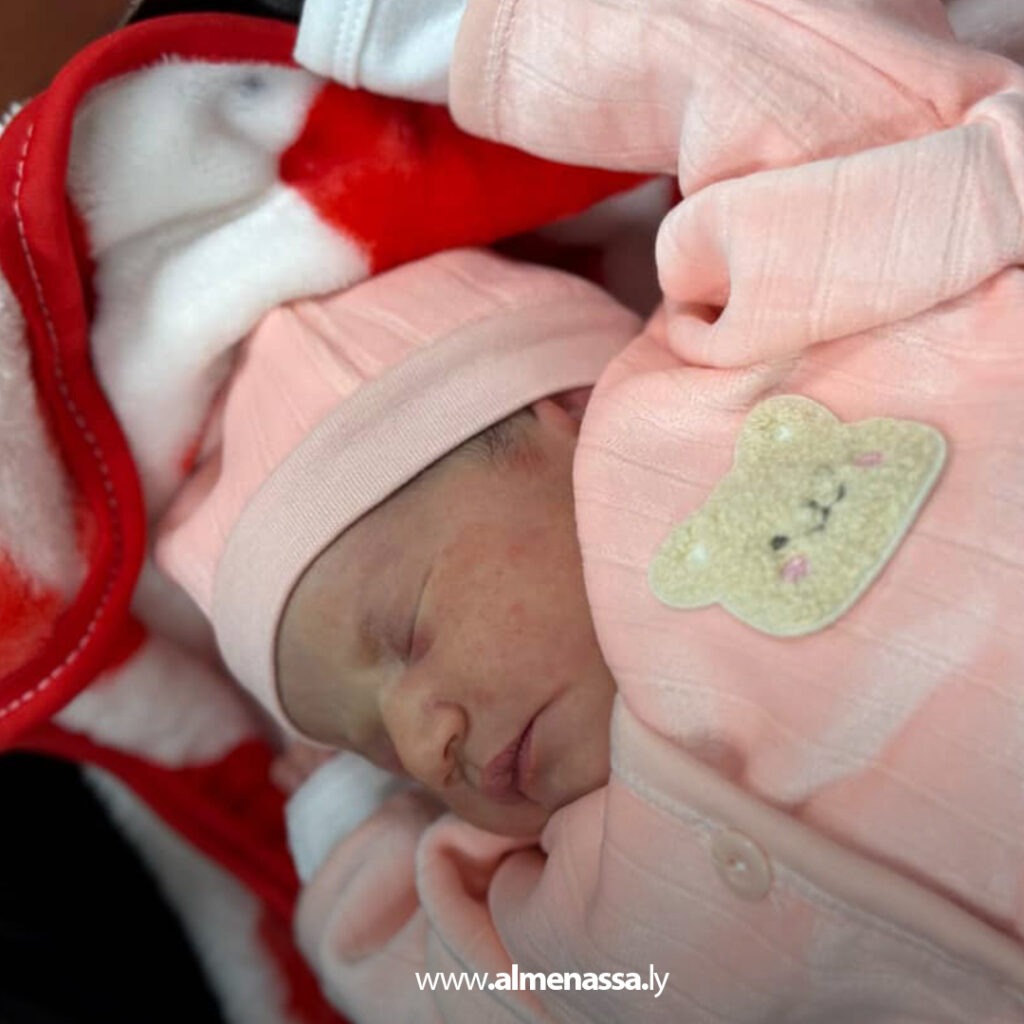 Extra 300.jpg1 300 البحث الجنائي بنغازي يحبط جريمة خطف طفلة حديثة الولادة ويعيدها إلى أسرتها خلال ساعات