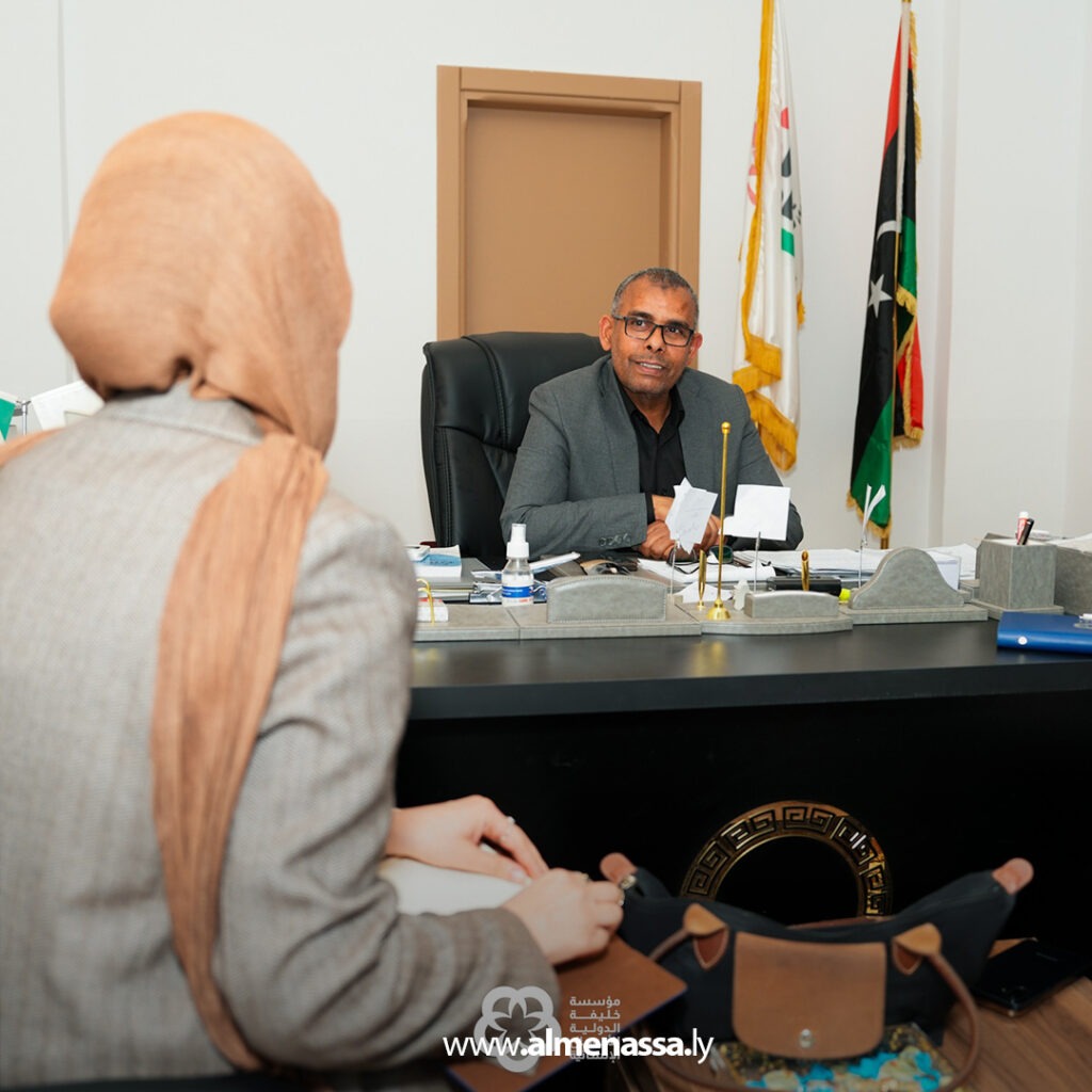 Extra 301 مؤسسة خليفة وصندوق التضامن الاجتماعي يبحثان التعاون في بنغازي لدعم الفئات المستحقة وملف التوحد
