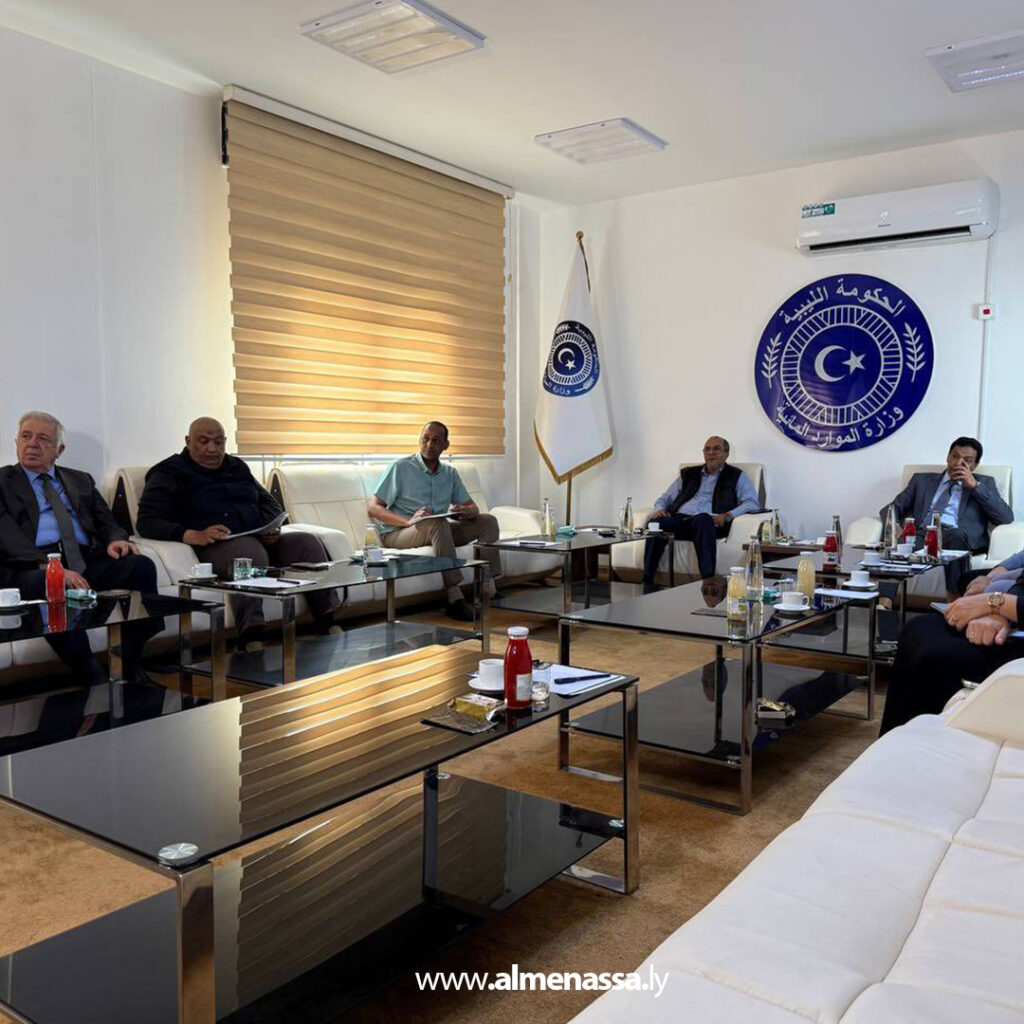 Extra 31.jpg7 31 وزير الموارد المائية يبحث مع شركة أذربيجانية تنفيذ مشاريع استراتيجية لتطوير قطاع المياه