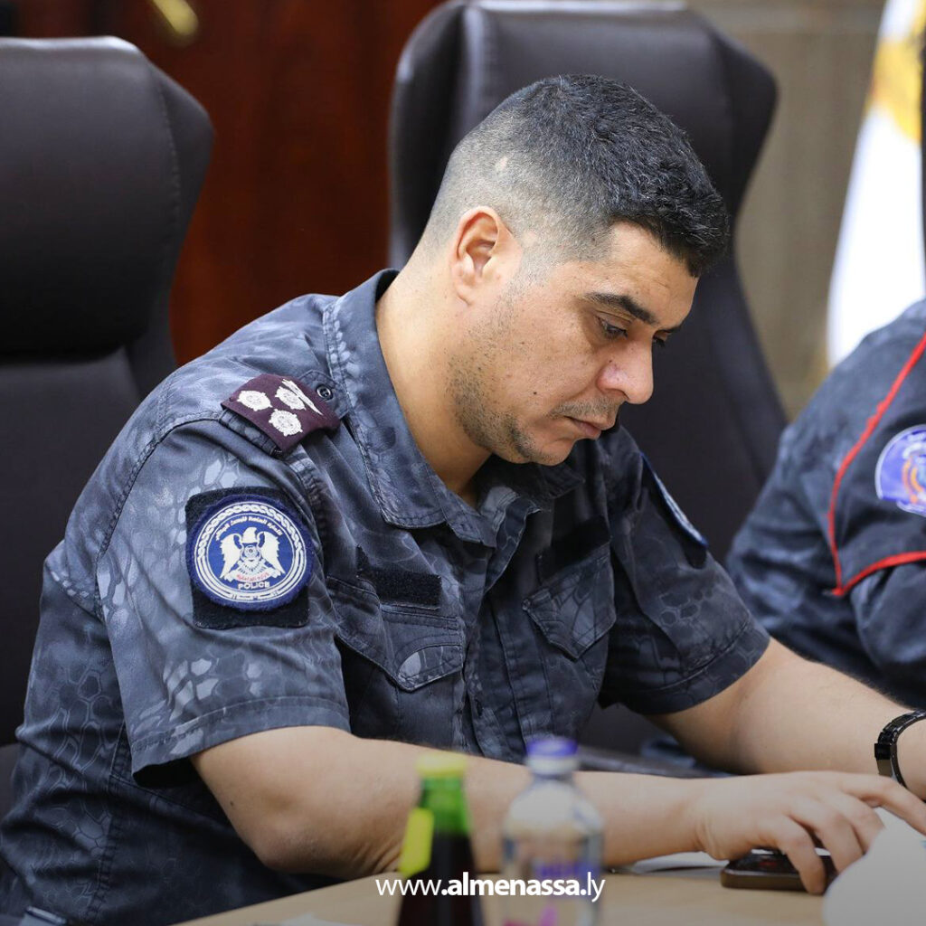 Extra 316.jpg1 316 رئيس جهاز البحث الجنائي يجتمع بمدراء الإدارات ورؤساء المكاتب لتقييم أداء الجهاز ووضع خطط المرحلة المقبلة