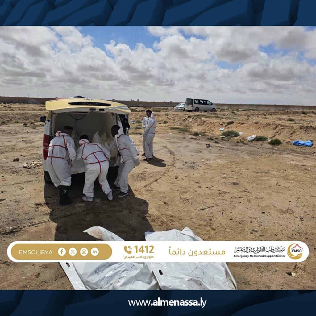 Extra 32.jpg7 32 انتشال 17 جثمان لمهاجرين غير شرعيين من سواحل زوارة ودفن 14 منهم