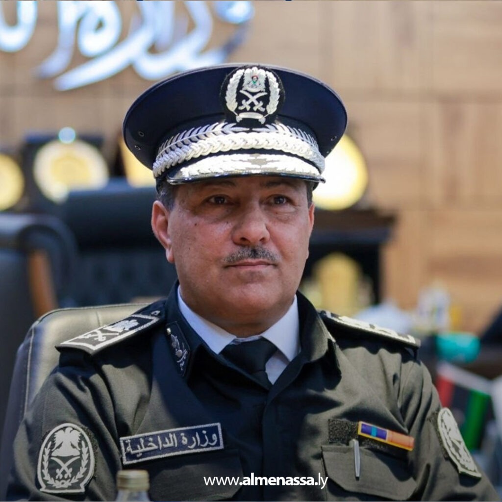 Extra 326 وزير الداخلية يبحث احتياجات الترحيل وملف الجنسيات المتعثرة مع جهاز مكافحة الهجرة غير الشرعية في بنغازي