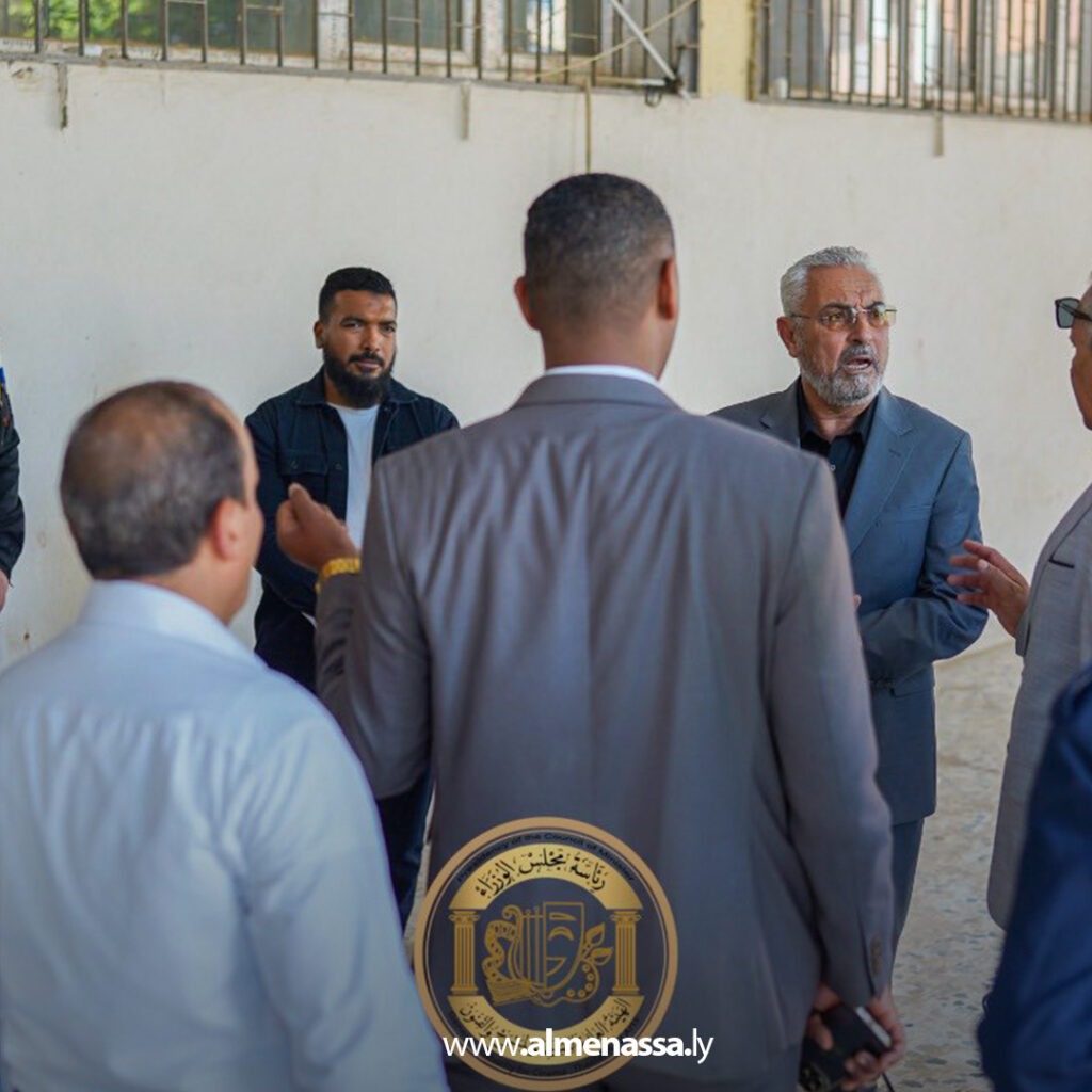 Extra 336.jpg1 336 جولة ميدانية لإعادة تأهيل مسرح حي الأكواخ والمركب الثقافي بأبو سليم