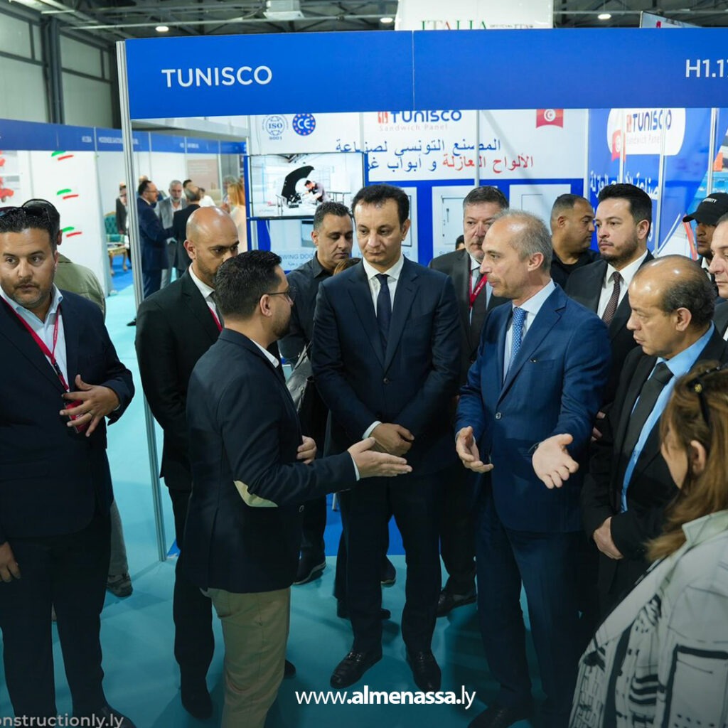 Extra 34.jpg7 34 مدير صندوق التنمية يطلع على أجنحة "ليبيا بيلد" ويؤكد توسيع الشراكة مع الشركات الإيطالية