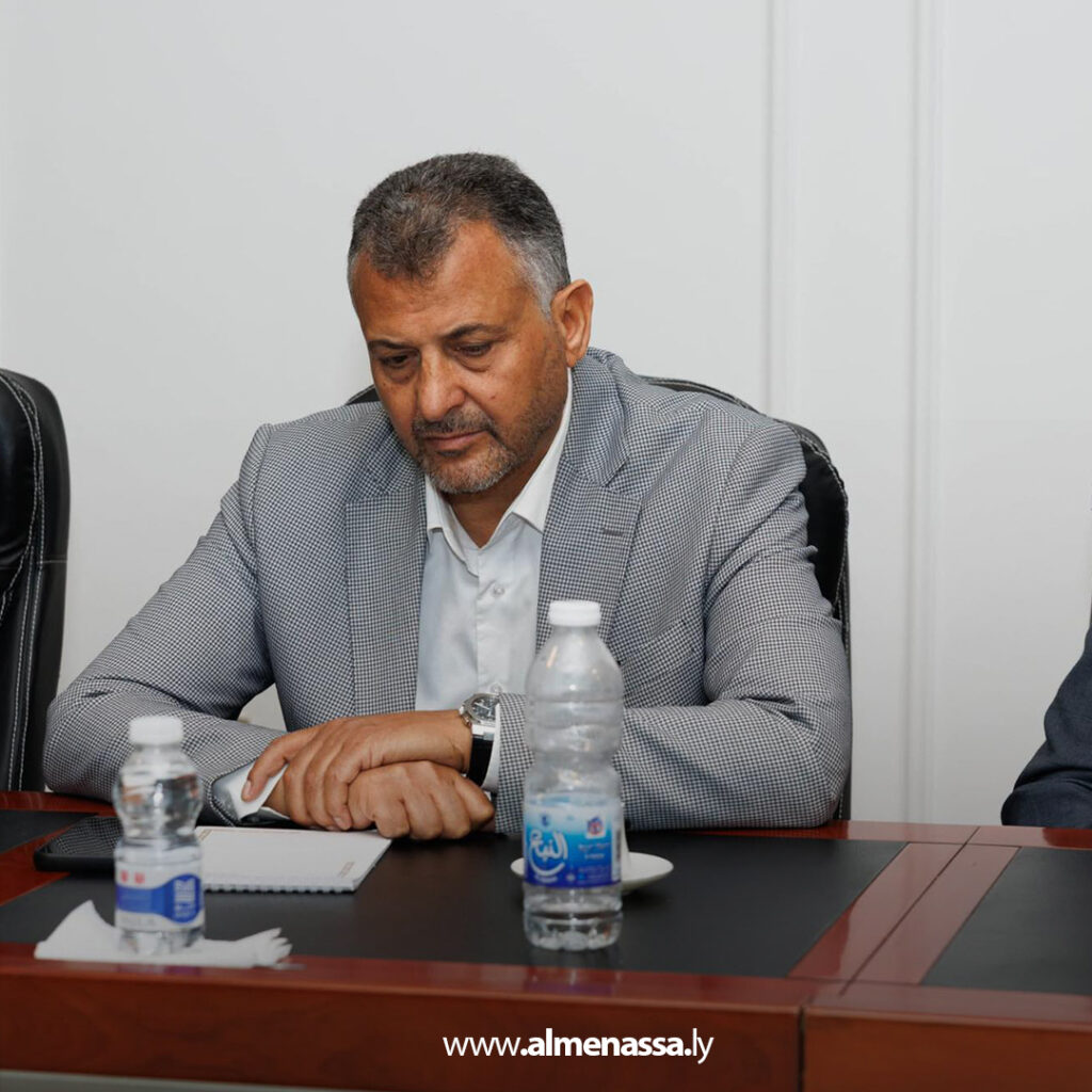 Extra 352.jpg1 352 بحث تعزيز التنمية الصناعية خلال اجتماع لجنة الشؤون الاقتصادية بمجلس الدولة