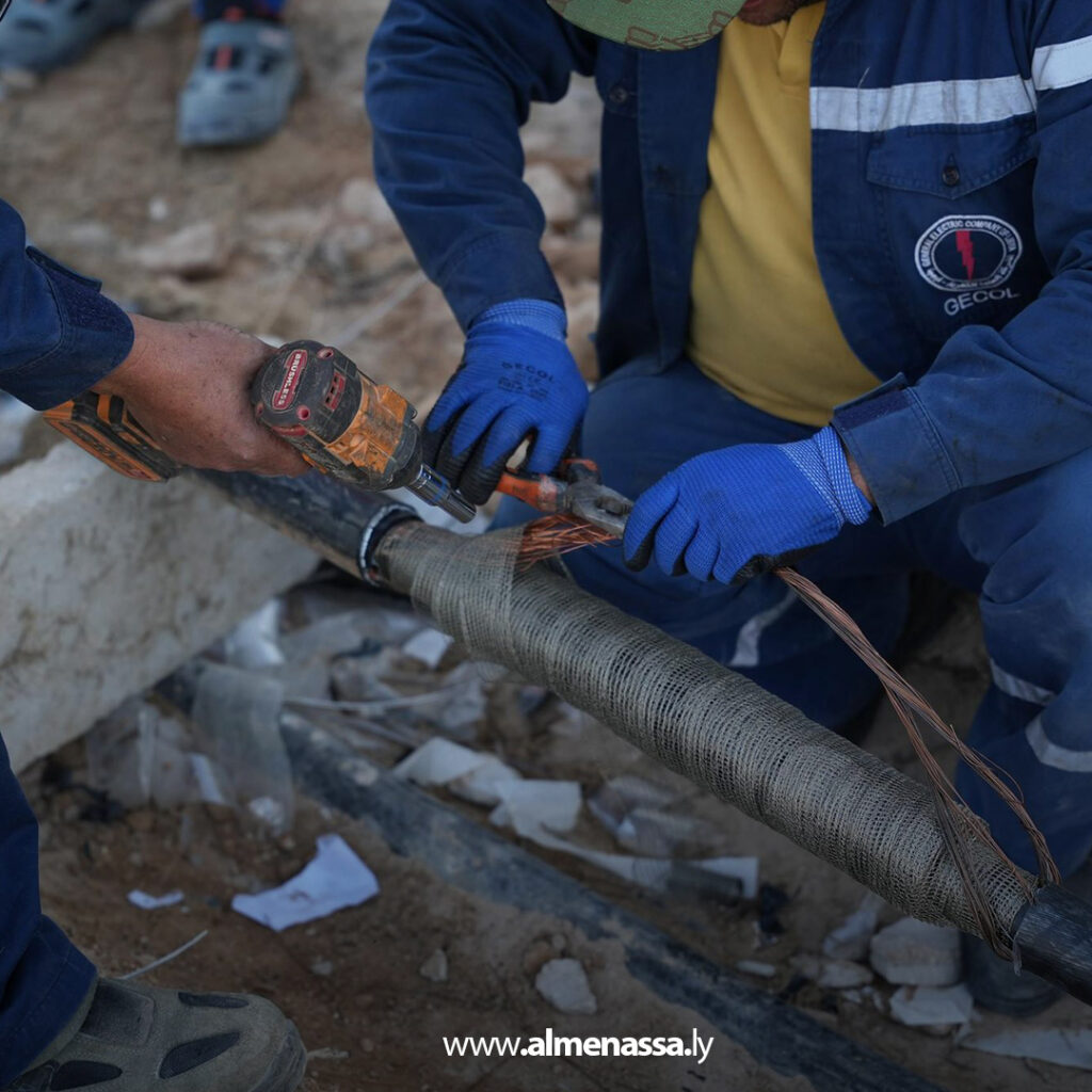 Extra 36.jpg111 36 إصلاح عطل كوابل الحديقة وسط بنغازي وإعادة التيار الكهربائي لكافة المناطق المتضررة