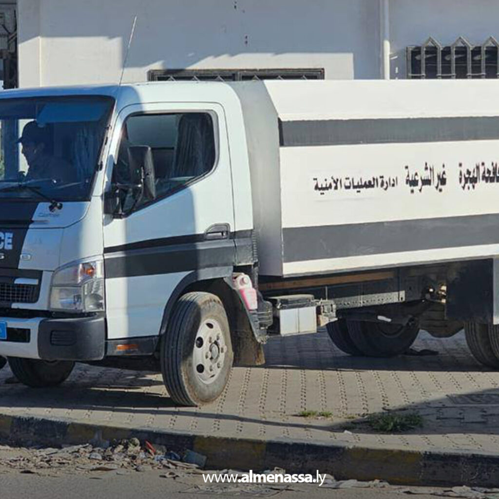 Extra 38.jpg111 38 ضبط 23 مهاجرا غير شرعي في البيضاء خلال دوريات أمنية تابعة لجهاز مكافحة الهجرة بالجبل الأخضر