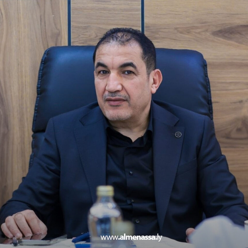 Extra 38.jpg1111 38 وزير الداخلية يبحث احتياجات الترحيل وملف الجنسيات المتعثرة مع جهاز مكافحة الهجرة غير الشرعية في بنغازي