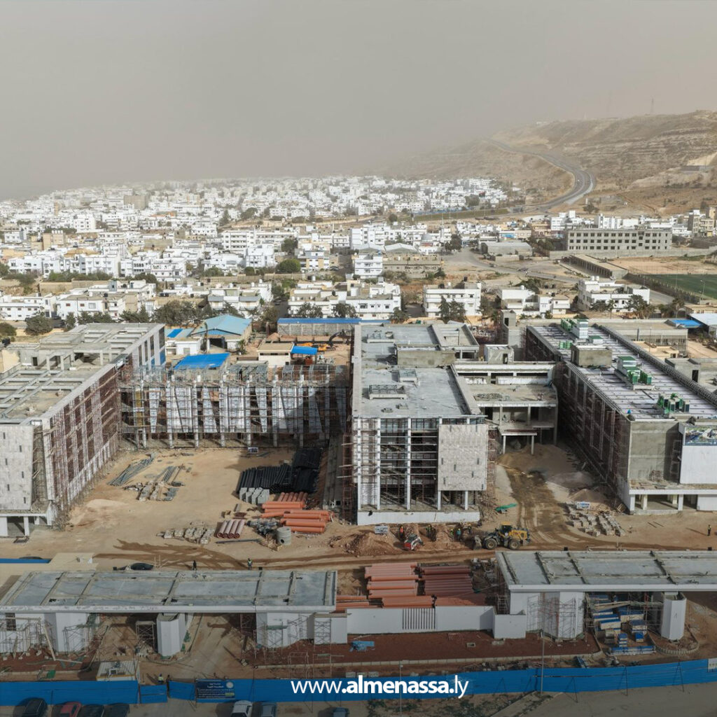 Extra 4.jpg5 4 المهندس بالقاسم حفتر يتفقد مشاريع إسكانية وخدمية في القبة ودرنة