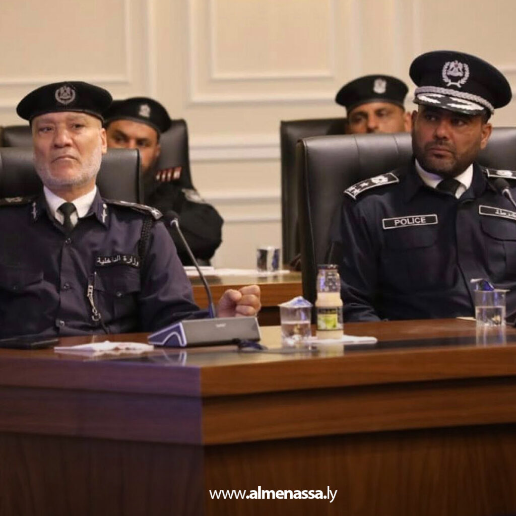 Extra 53.jpg111 53 وزارة الداخلية تبحث ضبط آلية توزيع وقود الديزل