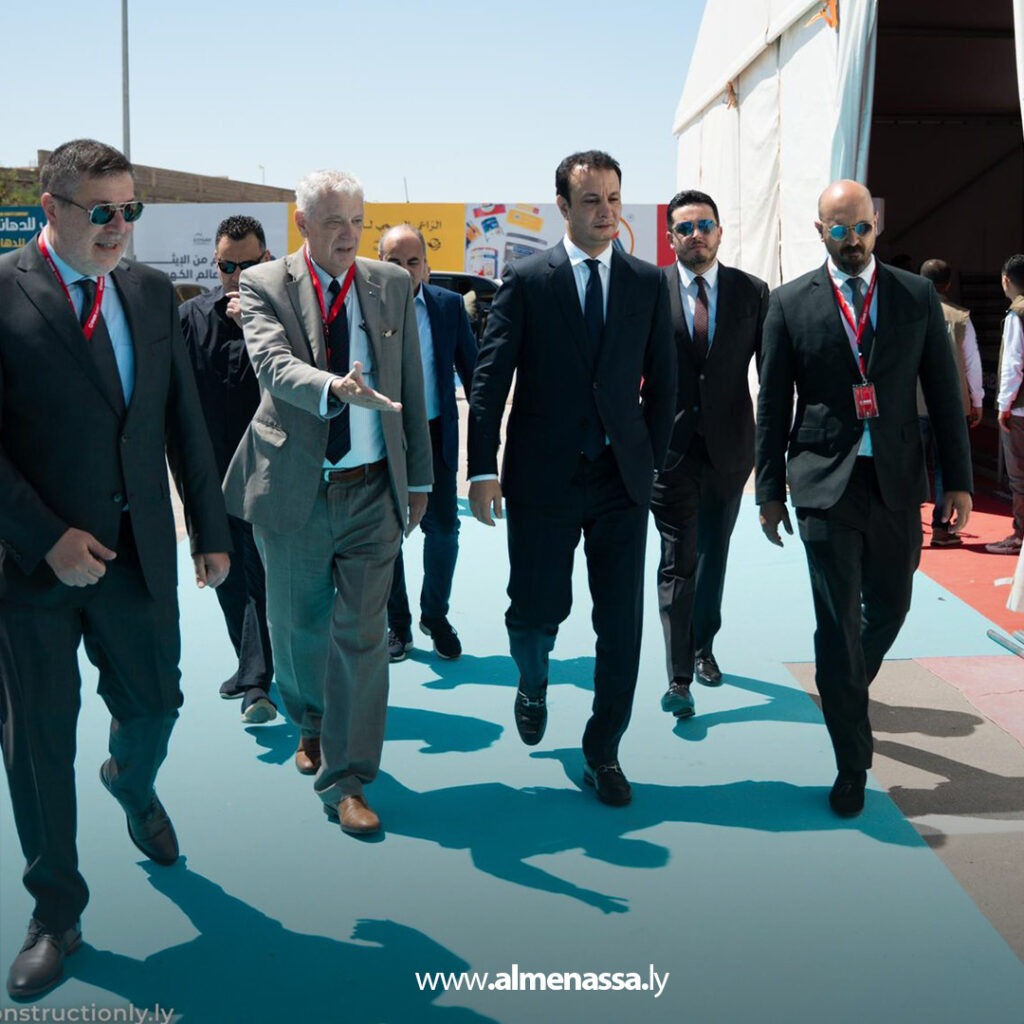 Extra 70.jpg3 70 مدير صندوق التنمية يطلع على أجنحة "ليبيا بيلد" ويؤكد توسيع الشراكة مع الشركات الإيطالية