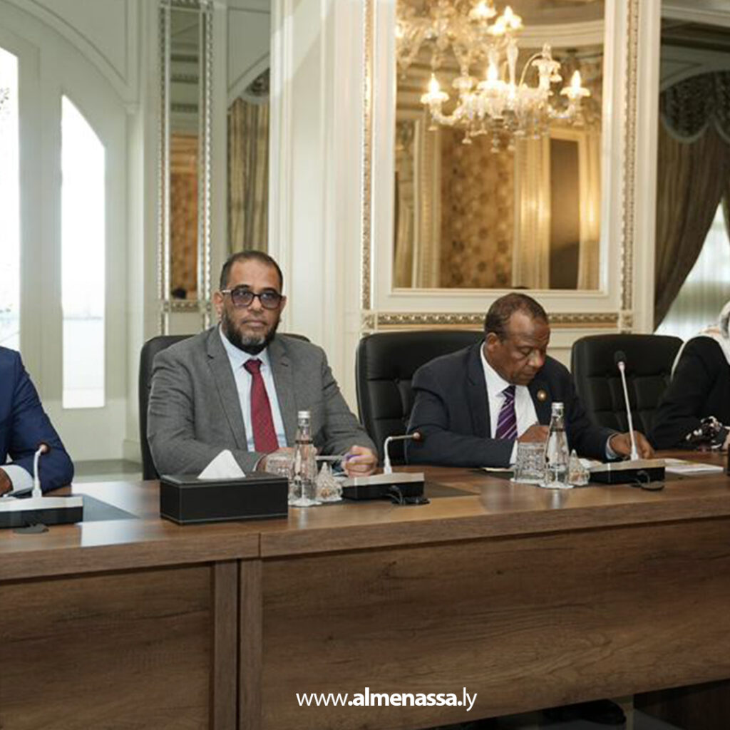 المنفي يلتقي أعضاء مجلس الدولة عن فزان لبحث الإصلاحات الاقتصادية وتعزيز الشفافية 2 Extra 78.jpg2 78