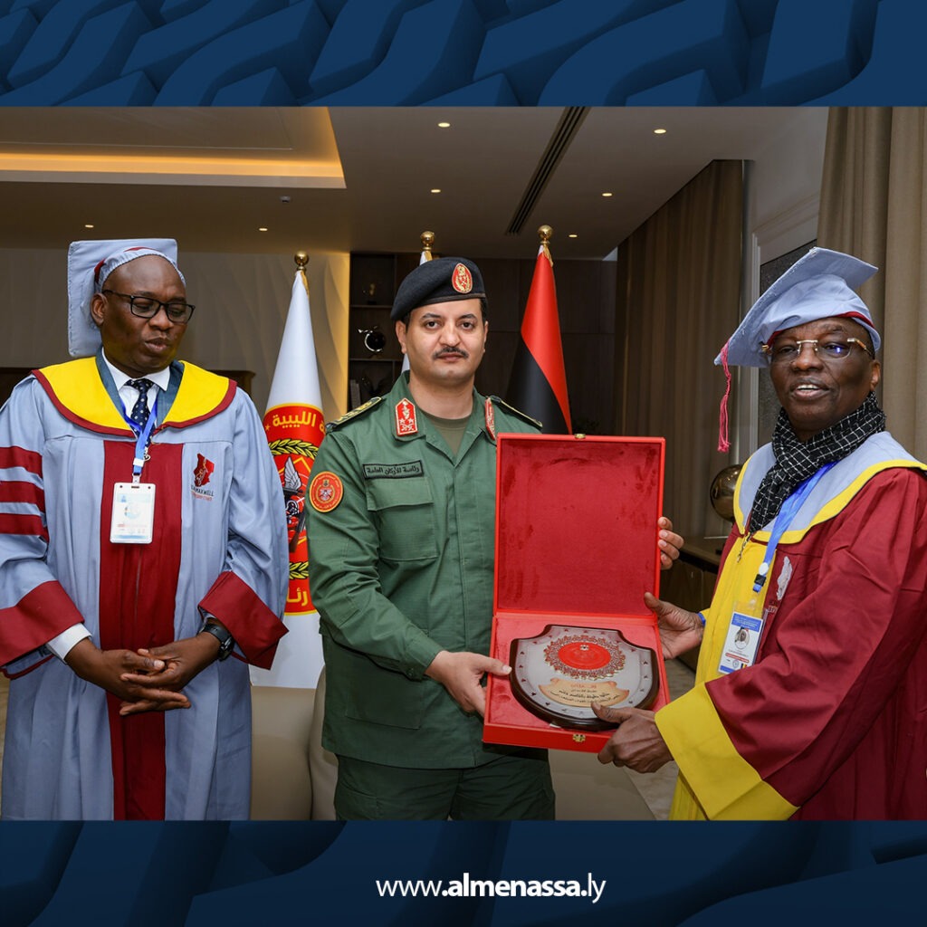 Extra 86.jpg3 86 رئيس الأركان العامة يستقبل وفد اتحاد التلفزة الخاصة بأفريقيا (UTPA)