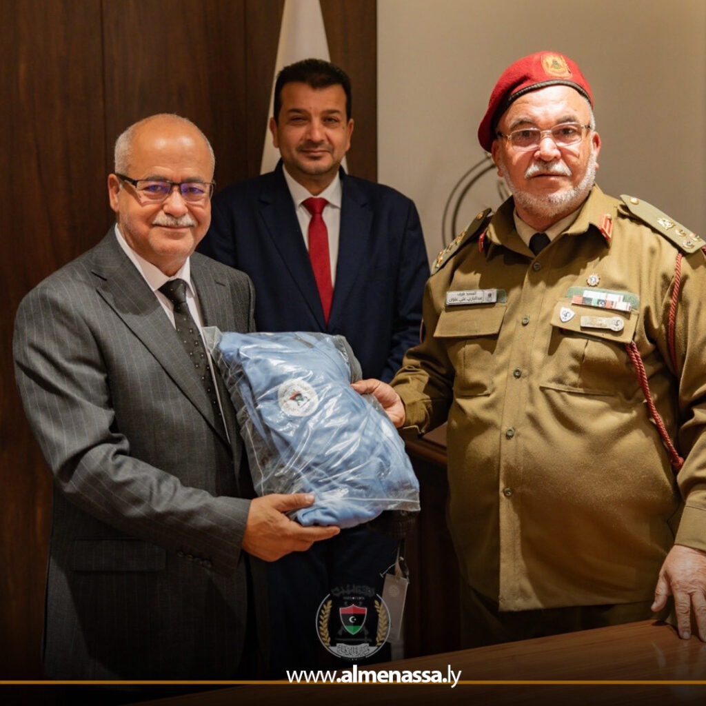 وزارة الدفاع تكرّم لجنة مسابقة “البنيان الدولية الثانية” لحفظ القرآن الكريم للعسكريين 7 Extra 9.jpg6 9