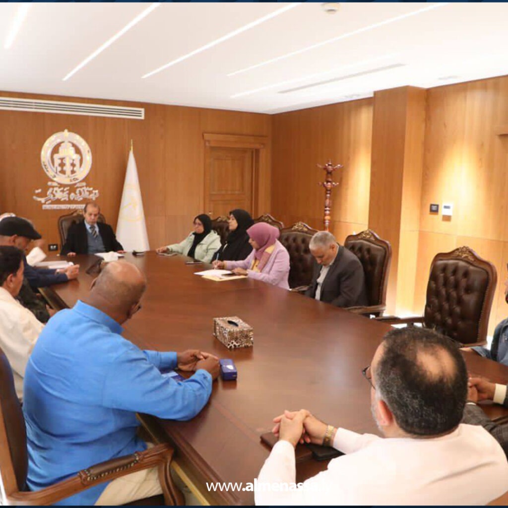 Extra 91.jpg2 91 بلدية بنغازي تناقش أوضاع النازحين وتطرح حلولًا عاجلة لمعالجة التحديات الخدمية والاجتماعية