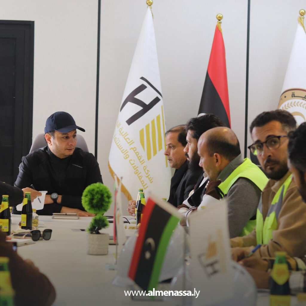 Extra .jpg15 المهندس بالقاسم حفتر يتفقد مشاريع إسكانية وخدمية في القبة ودرنة