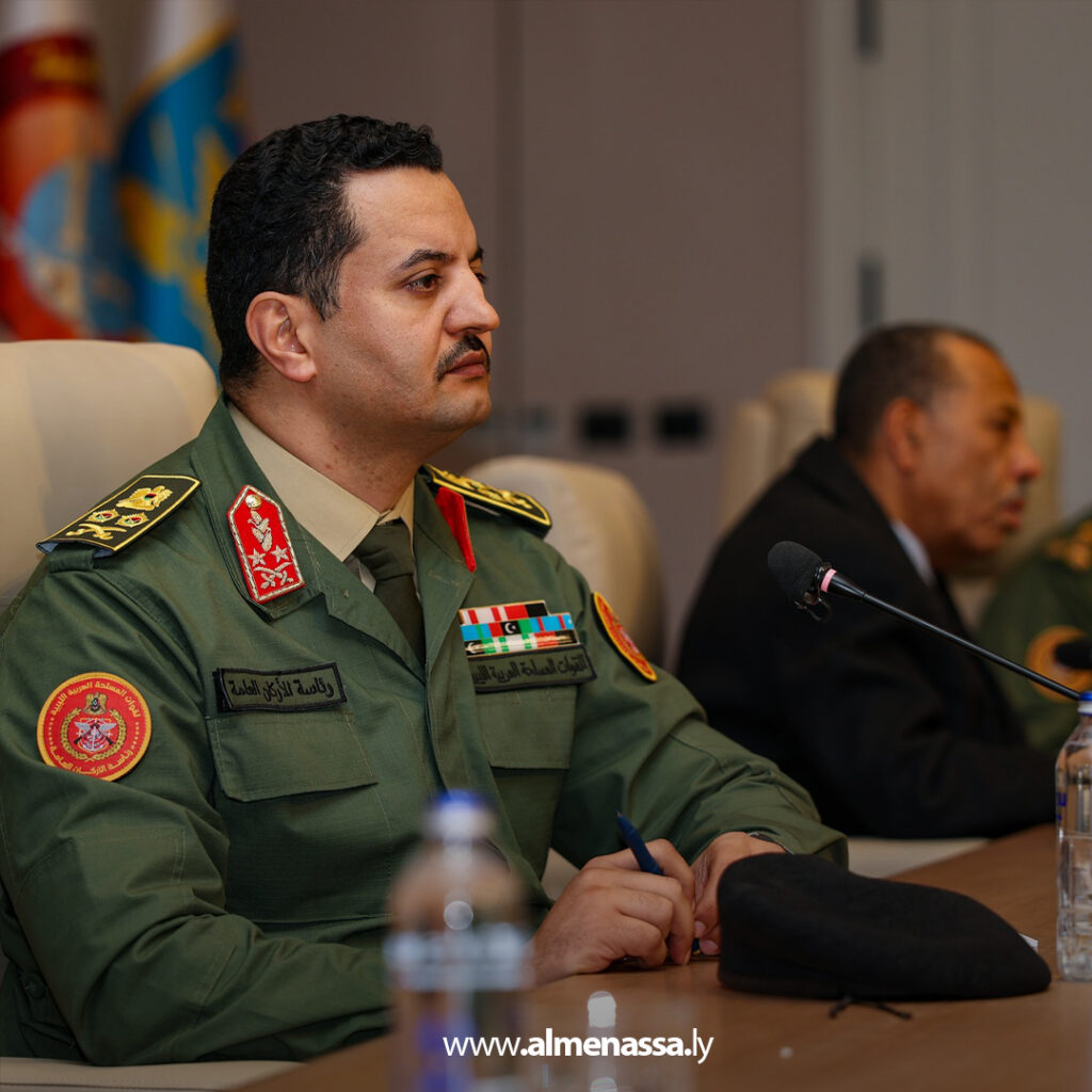 Extra .jpg26 رئيس الأركان العامة يعقد اجتماعًا موسعًا لمتابعة جاهزية القوات المسلحة وخطط التدريب لعام 2026