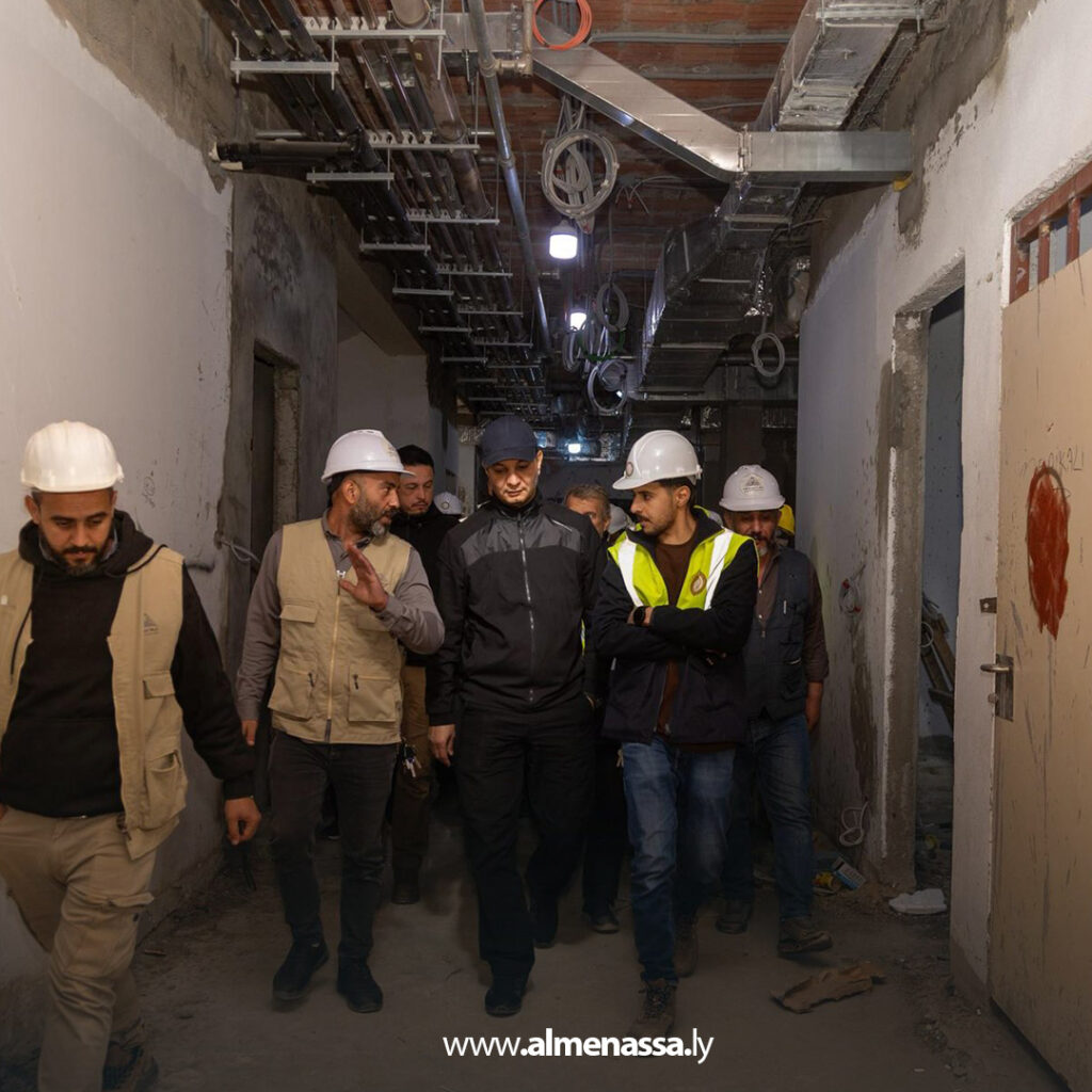Extra .jpg41 المهندس بالقاسم حفتر يتفقد مشاريع إسكانية وخدمية في القبة ودرنة