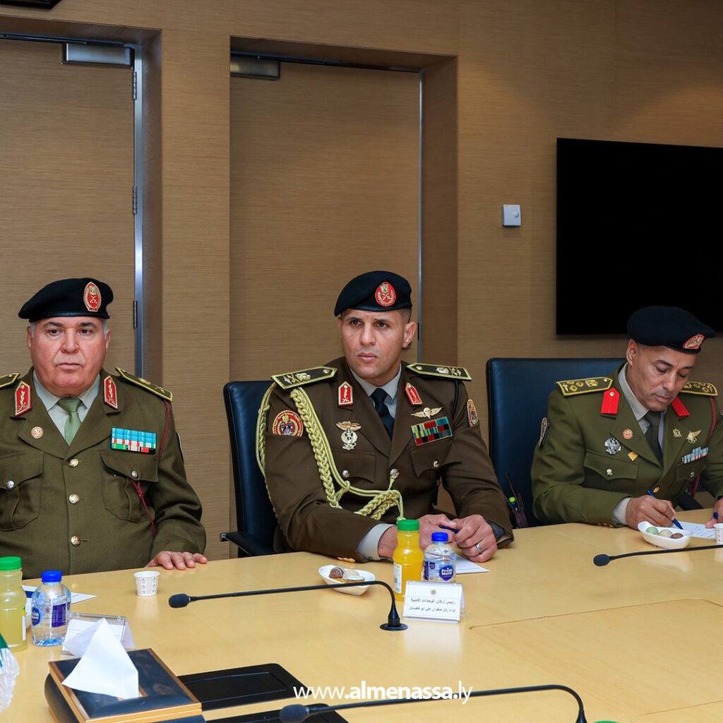 ext Recovered 4.jpg2 4 رئيس الأركان العامة يطلع على منظومة إدارة الأزمات الأردنية ويبحث آليات العمل في الحالات الطارئة