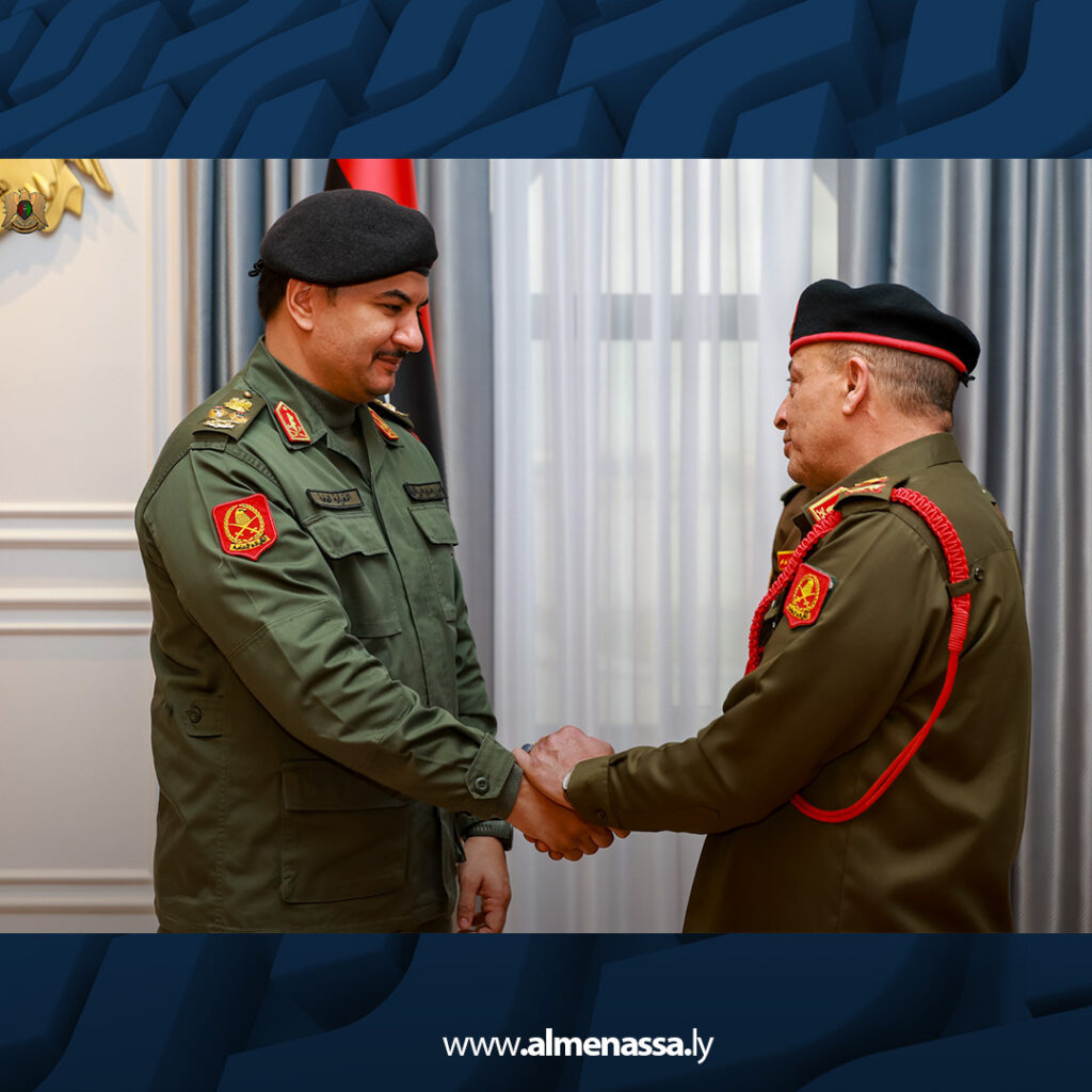 نائب القائد العام يثمّن جهود اللواء أحمد سالم واللواء المبروك سحبان ويكرّمهما 2 extra Recovered 2.jpg2 2