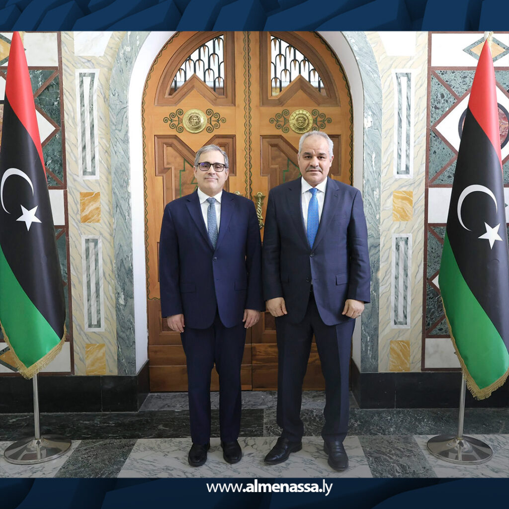 extra Recovered 30 المحافظ يبحث مع القائم بأعمال السفارة الأمريكية مسار الإصلاحات الاقتصادية وتنسيق الإنفاق العام